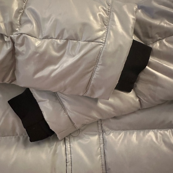 Aritzia The Super Puff Super Shorty pearl grey size XS NWT - Picture 2 of 5